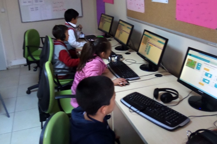 Vanlı Çocuklar Dijital Eğitimle Tanıştı