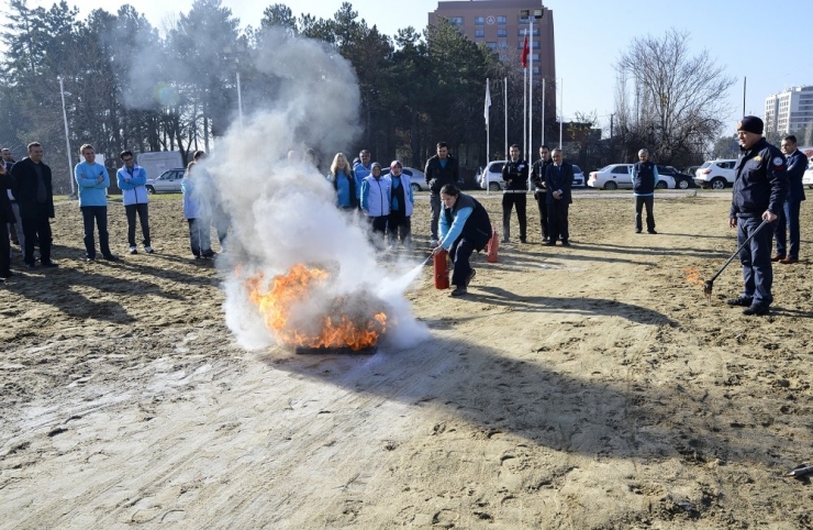 Belediye Personeline Yangın Eğitimi