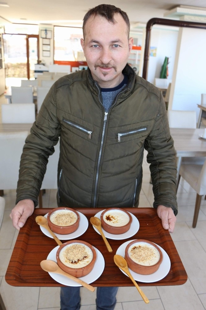 Hamsiköy Sütlacı Coğrafi İşarete Kavuştu, Yöre Esnafı Mutlu Oldu