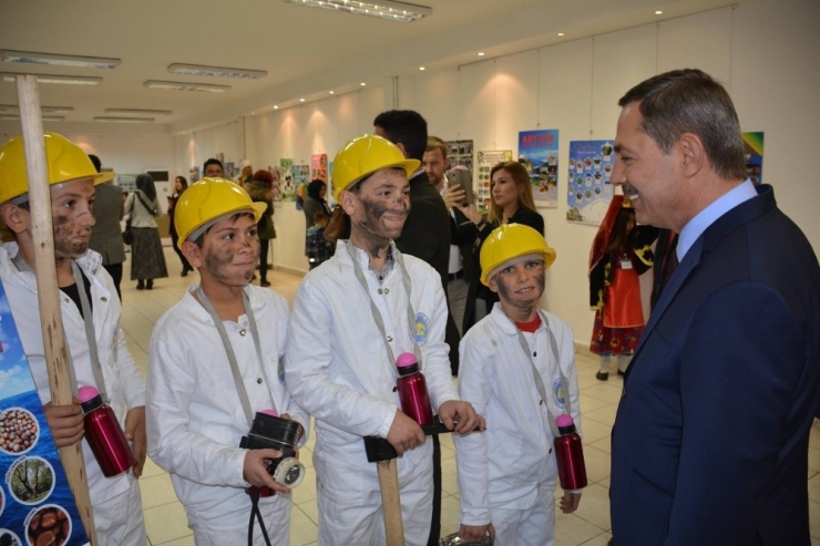 “Seksen Bir İliz, Hepimiz Sergisi” Ne Yoğun İlgi