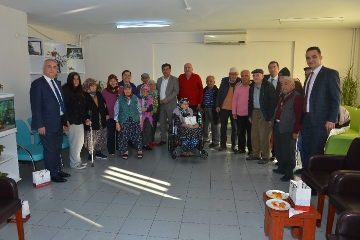 Algem Yaşlıları Unutmadı