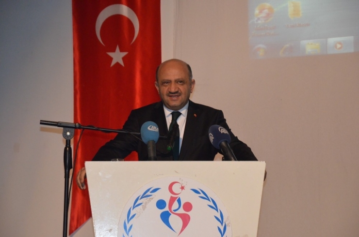 Başbakan Yardımcısı Işık, Gençlerle Buluştu