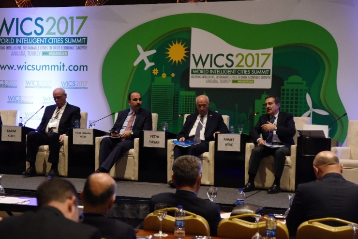 Başkan Ataç Dünya Akıllı Şehirler Zirvesi’nde
