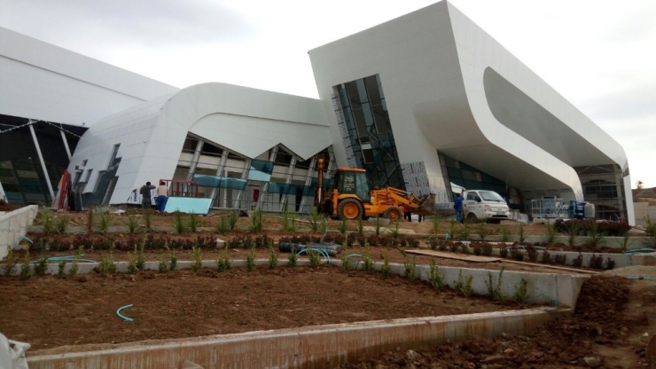 Çayırova Yarı Olimpik Yüzme Havuzu’nda Sona Doğru