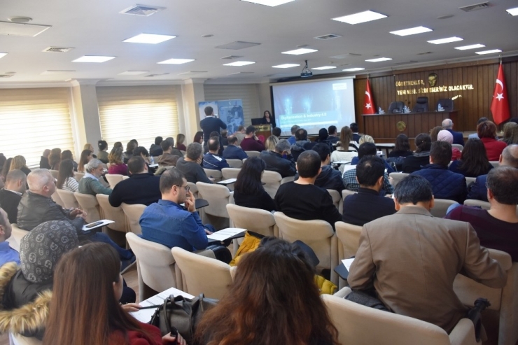 Samsun’da Öğretmenlere Dijitalizasyon Ve Endüstri 4.0 Devrimi Eğitimleri