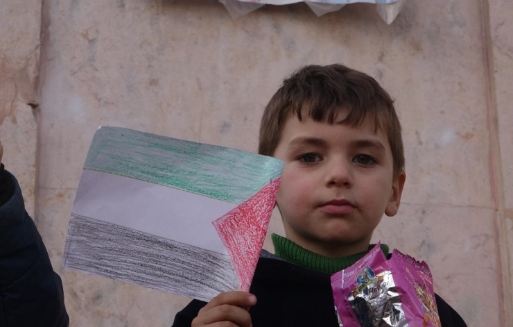 İdlibli Kadınlardan Trump’ın Kudüs Kararına Protesto