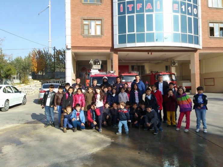 İtfaiye Ekipleri Öğrencileri Eğitim Verdi