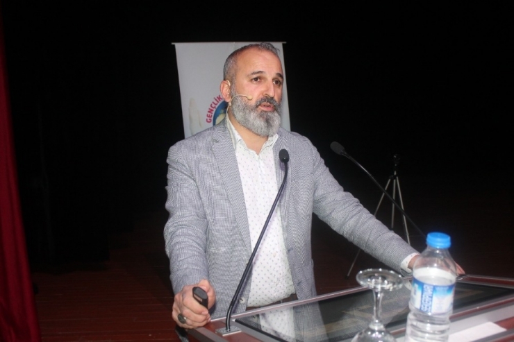 Öğretmenlere, Öğrencileri Terörden Korunmanın Yolları Anlatıldı