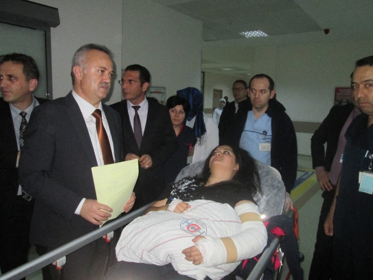 İl Sağlık Müdürü Öğütlü’den, Ambulans Kazası Yaralılarına Ziyaret