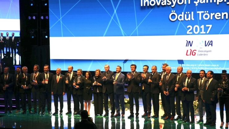 Propolis Üreticisi Bee’o İnovalig Ödülünü Aldı