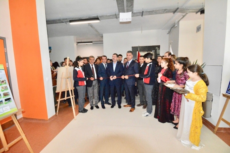 Türkiye’nin 81 İlinin Değerleri Ted Şanlıurfa Kolejinde Sergileniyor