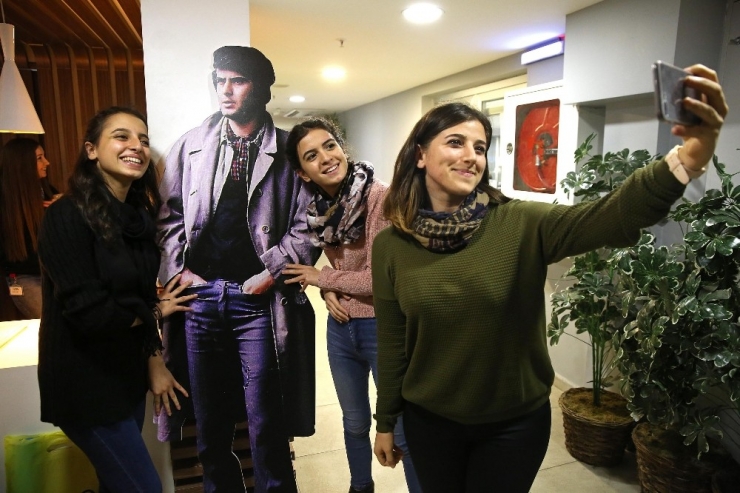 Tarık Akan Gençlik Merkezi’ne 1. Yaşında Rekor Üye