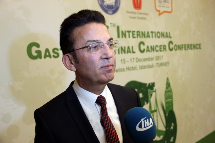 Prof. Dr. Şuayib Yalçın: “Ancak Korkuyu Yenersek Kanseri Yenebiliriz”