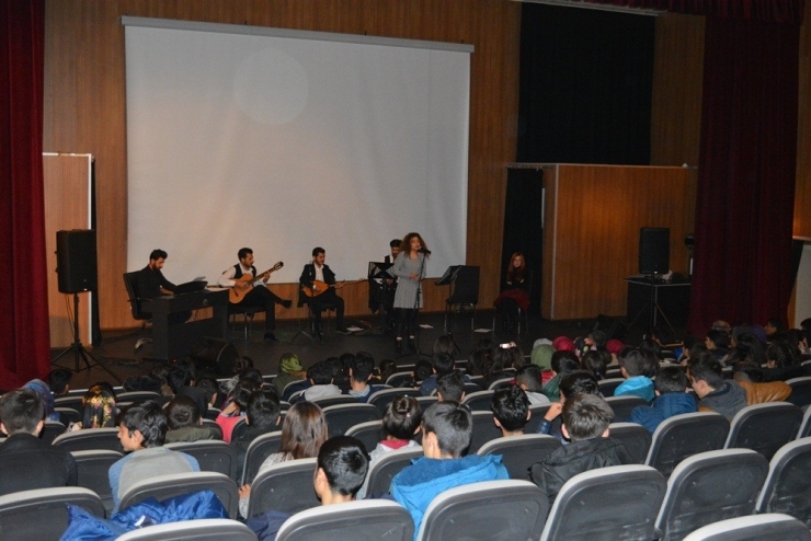 İpekyolu Belediyesinden Müzik, Tiyatro Ve Sinema Etkinliği