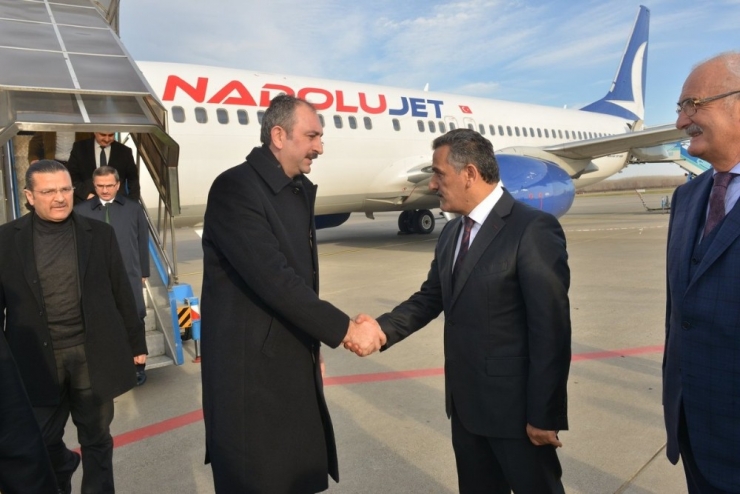 Adalet Bakanı Gül Samsun’da