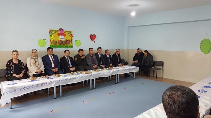 Başkan Yalçın, Minik Öğrencilerin Etkinliğine Katıldı