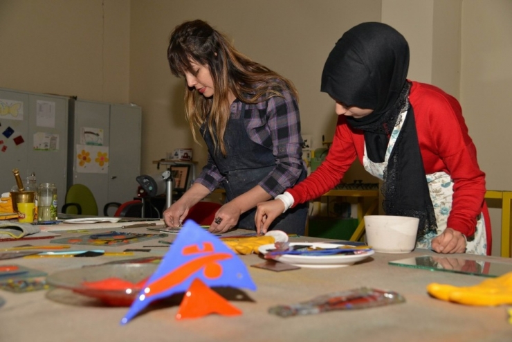 Dismek’ten 416 Kadın Faydalanıyor