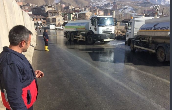 Şehit Mehmet Ceyhan Caddesi Tazyikli Suyla Yıkandı