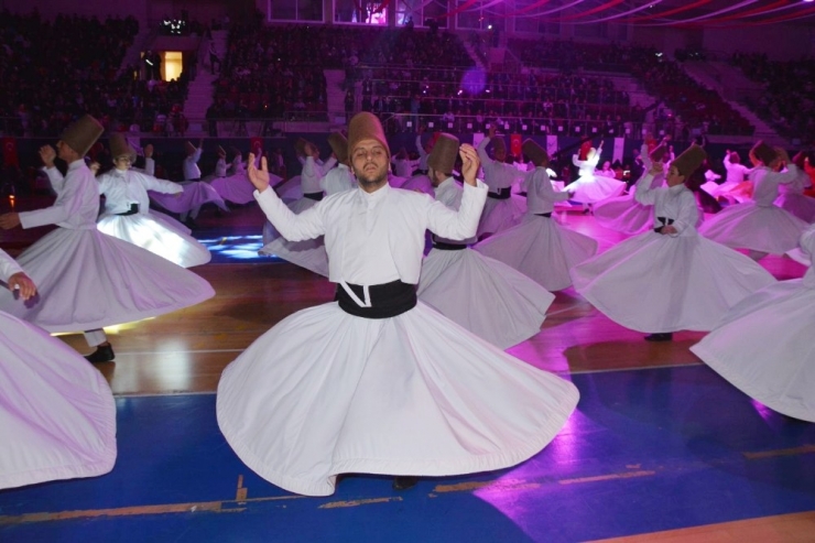 Mevlana’nın 744. Vuslat Yılında 200 Kişilik Sema Gösterisi