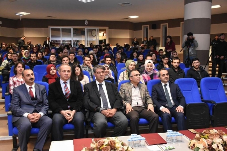 Vali Çeber, Öğrencilere Tecrübelerini Aktardı