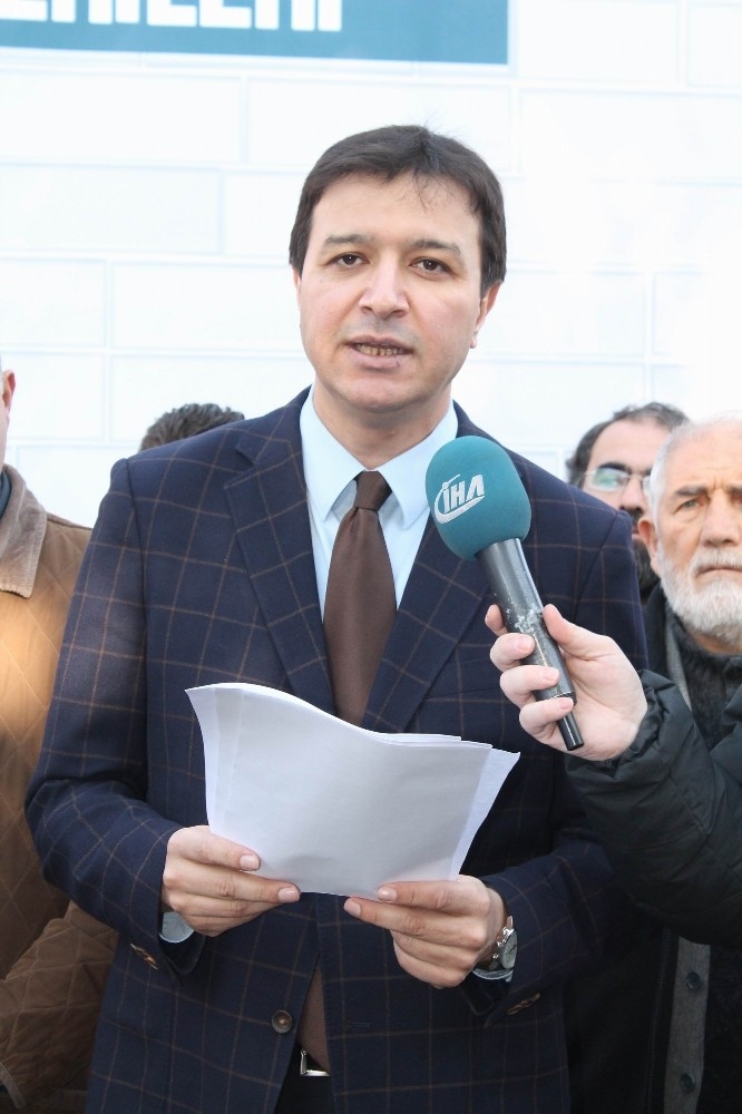 Saadet Partisi ‘Fikir Duvarı’ İle Vatandaşın Derdine Çözüm Arayacak