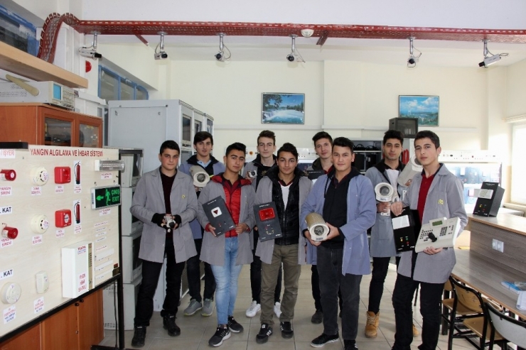 Okuldan Dudak Uçuklatan Ciro