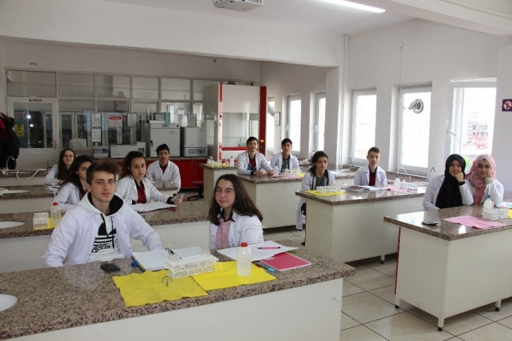 Okuldan Dudak Uçuklatan Ciro