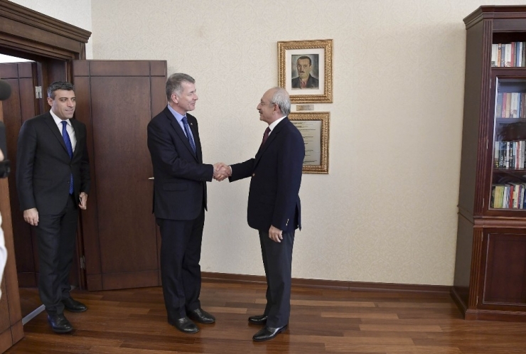 İngiltere’nin Ankara Büyükelçisi Moore’dan Kılıçdaroğlu’na Veda Ziyareti