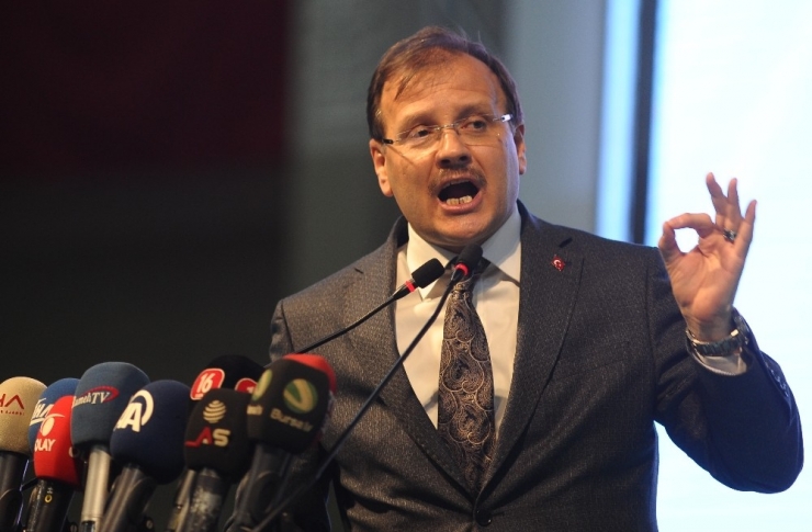 Başbakan Yardımcısı Çavuşoğlu: “Ümmet Yüzünü Dönmüş Türkiye’ye Bakıyor”