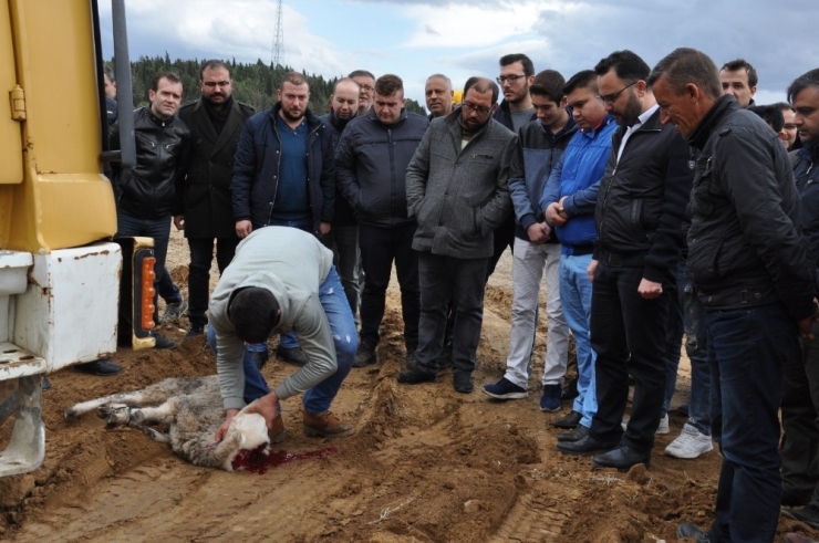 Kula’da Yeni Hastane İçin İlk Kazma Vuruldu