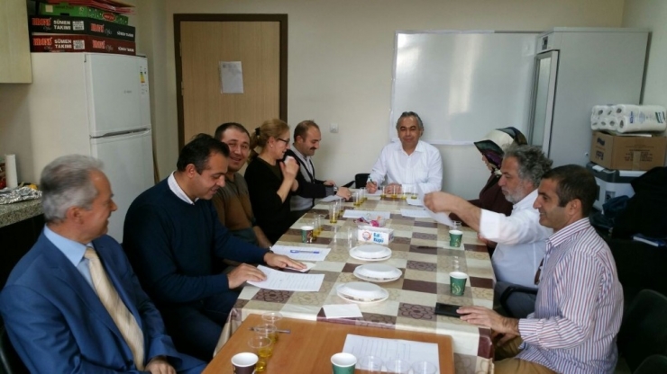 Zeytincilere Budama Eğitimi