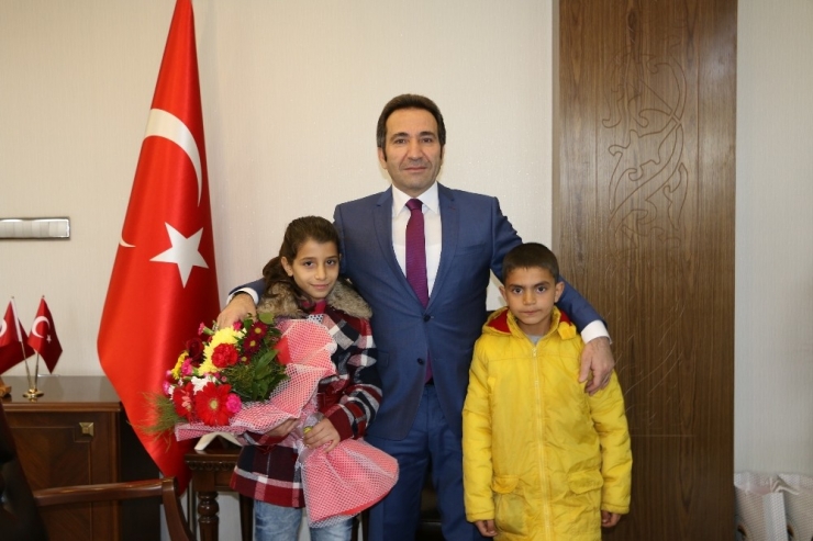 Vali Mantı, Suriyeli Çocuklarla Bir Araya Geldi