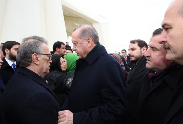 Cumhurbaşkanı Erdoğan Ve Eşi Emine Erdoğan, Yılmaz Ailesine Başsağlığı Diledi