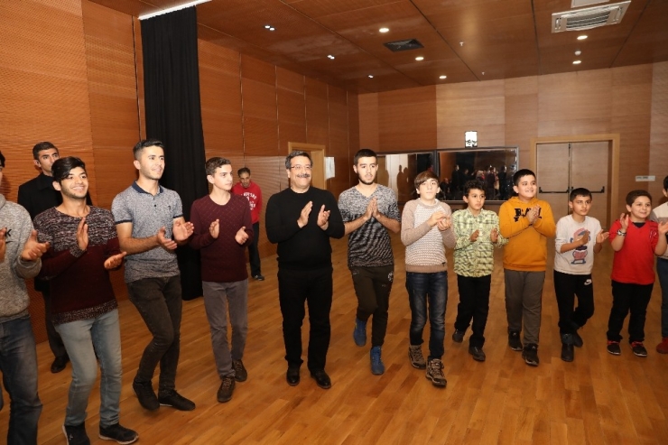 Başkan Atilla Kursiyerlerle Bir Araya Geldi