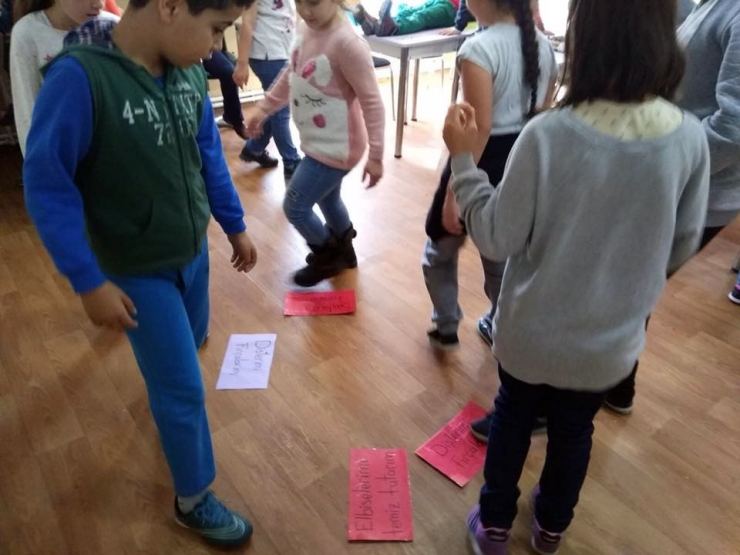 Simurglu Öğrenciler Eğlenerek Öğreniyorlar