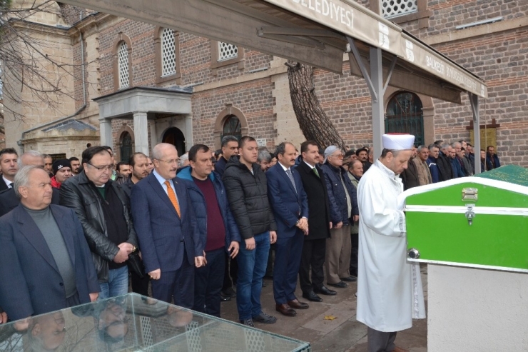 Ayyıldız Dualar İle Uğurlandı