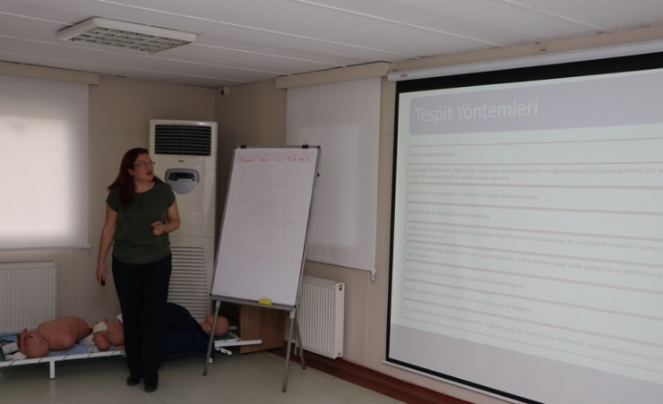Büyükşehir’den Antrenörlere İlk Yardım Eğitimi Verdi