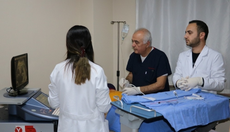 Anne Karnındaki Bebeğe Operasyon