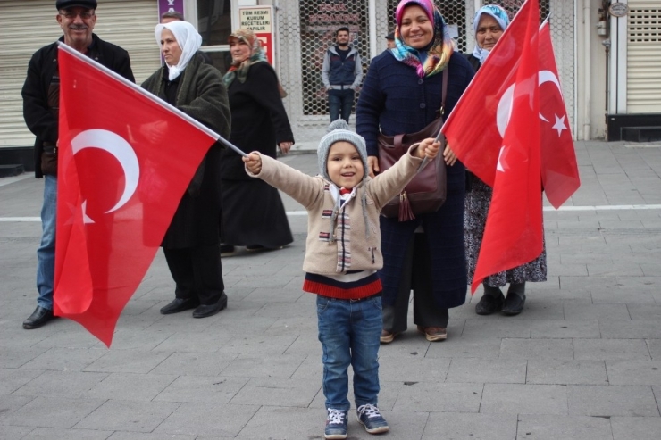 Uşaklılar Ve Köylüler Derelerine Sahip Çıktı