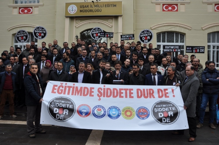 Uşak’ta Öğretmenler Şiddete Hayır Dedi