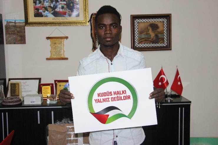 Yabancı Öğrencilerden, Türkiye’ye ‘Kudüs’ Teşekkürü