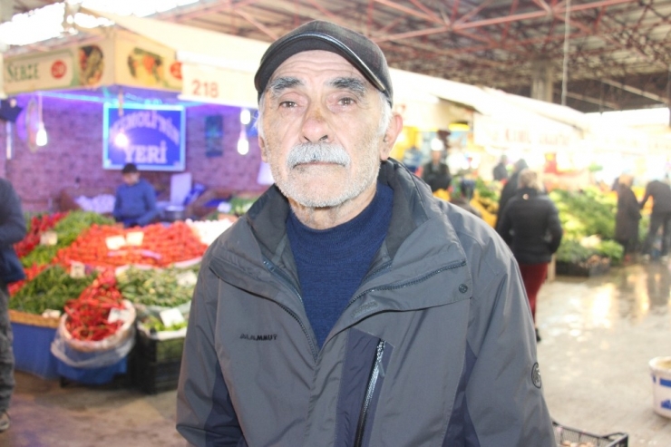Pazarda Sebze Meyve Fiyatları El Yakıyor