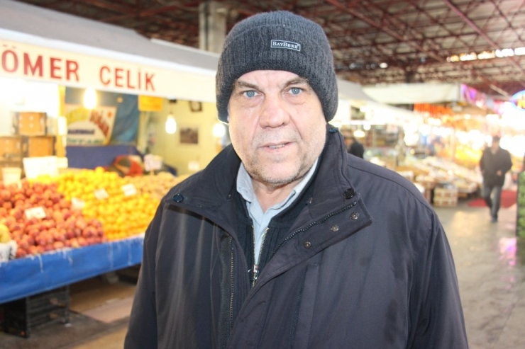 Pazarda Sebze Meyve Fiyatları El Yakıyor
