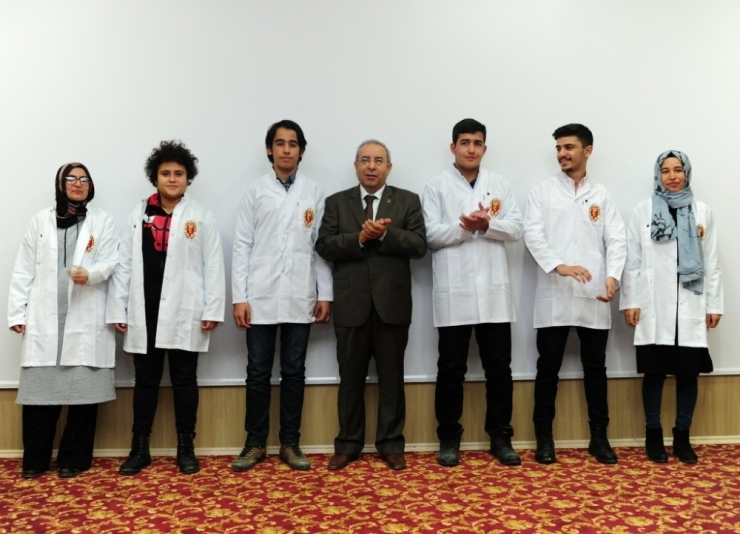 Yyü’de ‘Beyaz Önlük Giydirme’ Töreni