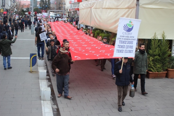 Uşaklılar Ve Köylüler Derelerine Sahip Çıktı