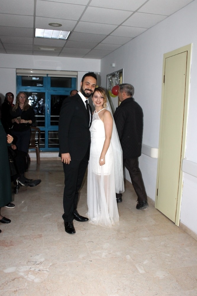 Hastane Odasında Nikah