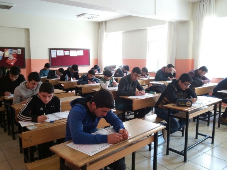 Van’da Siyer-i Nebi Sınavı Yapıldı