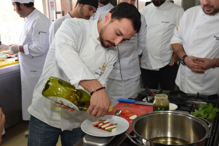 Anadolu Üniversitesi’nde “Ekol İle Zirvedeki Lezzetler” Workshopu Düzenlendi