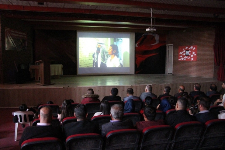 Sinema Salonu Olmayan Silopi’de Film Galası