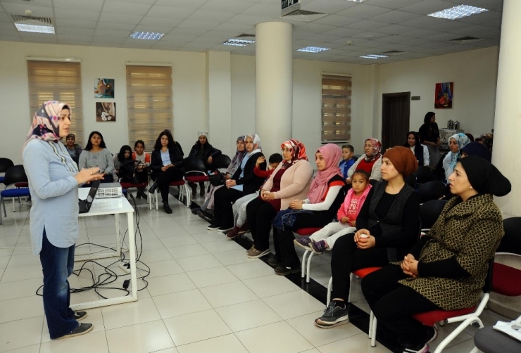 Kepez’de Aile İçi Şiddet Anlatıldı